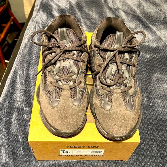 Adidas Yeezy 500 “Utility Black”